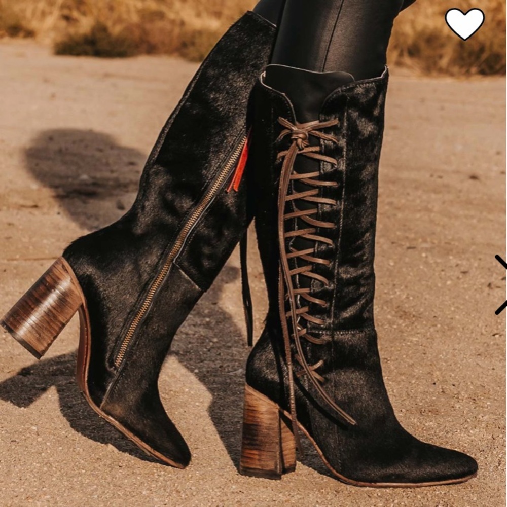 FREEBIRD BY STEVEN JOAQUIN BOOTS IN BLACK CALF HAIR LACING DETAIL FLARED HEEL 9